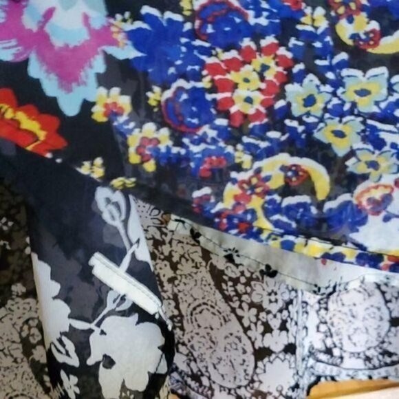 Love Tree Beautiful Black Colorful Sheer Floral Sz S (XL?) Shawl - Picture 5 of 12